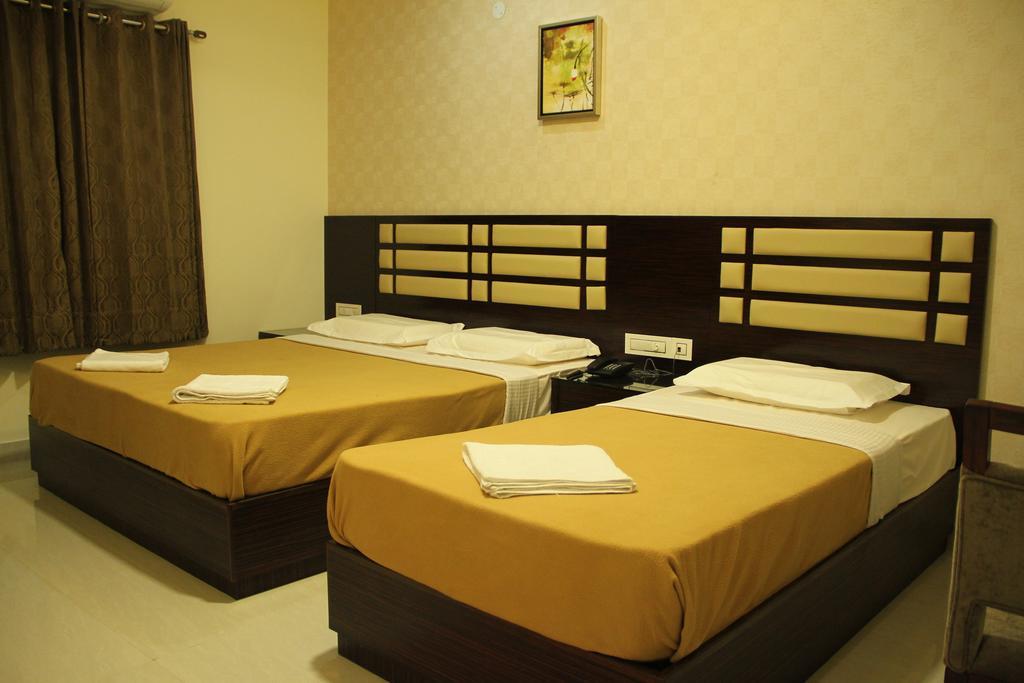 Hotel M.P Temples Inn Kumbakonam Pokoj fotografie
